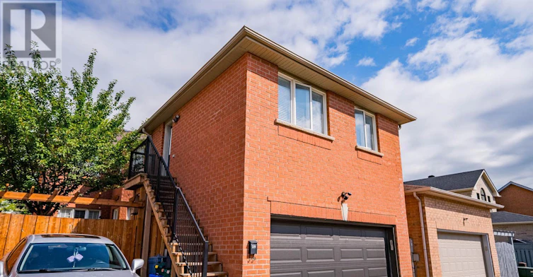 COACH HOUSE-29 Hosta Avenue, Markham, ON, L6B 0J9 - 2