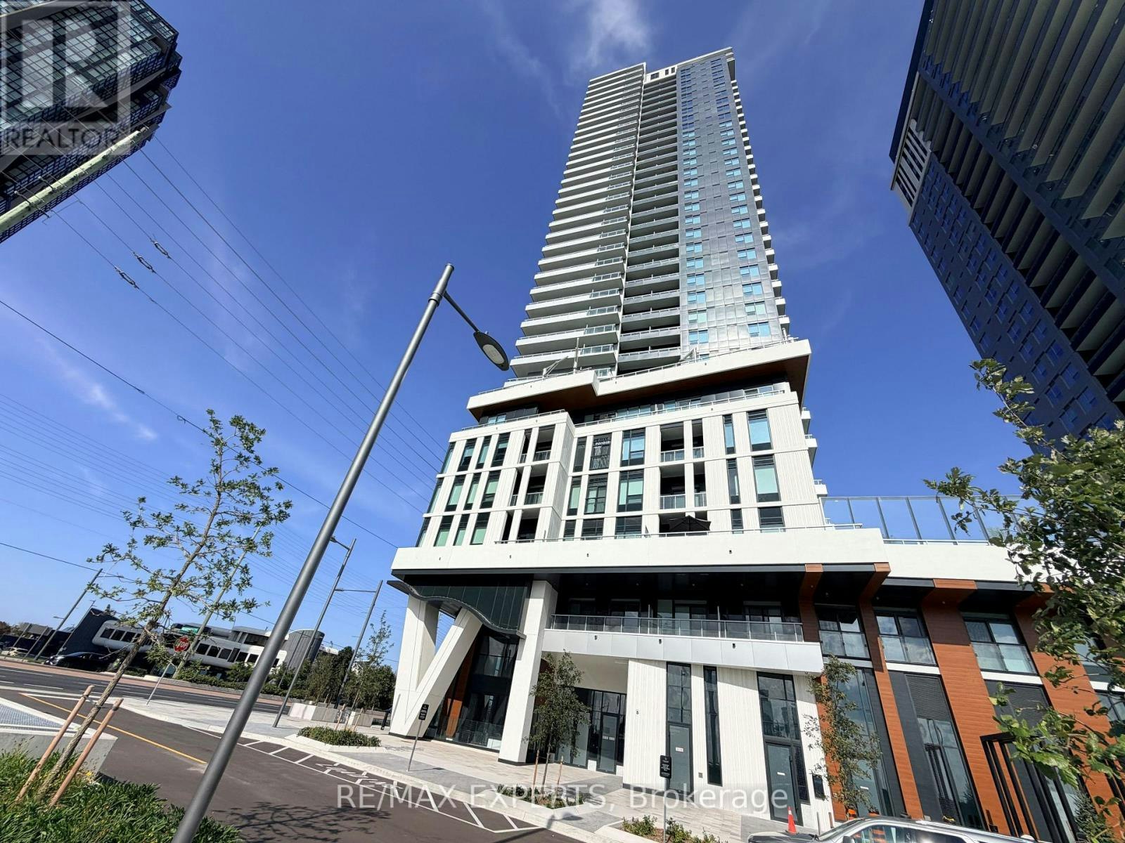 2851 7 Highway, Vaughan, ON, L4K 1W2 - 2