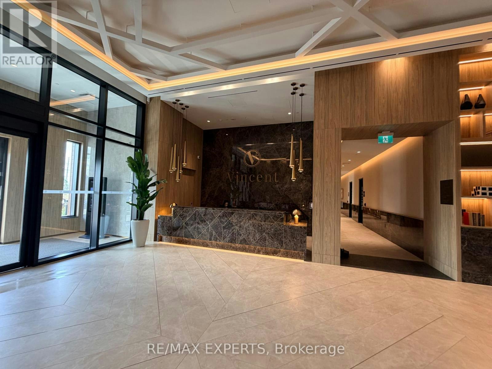 2851 7 Highway, Vaughan, ON, L4K 1W2 - 7