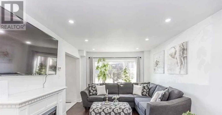 136 Livingstone Street W, Barrie, ON, L4N 7J4 - 4