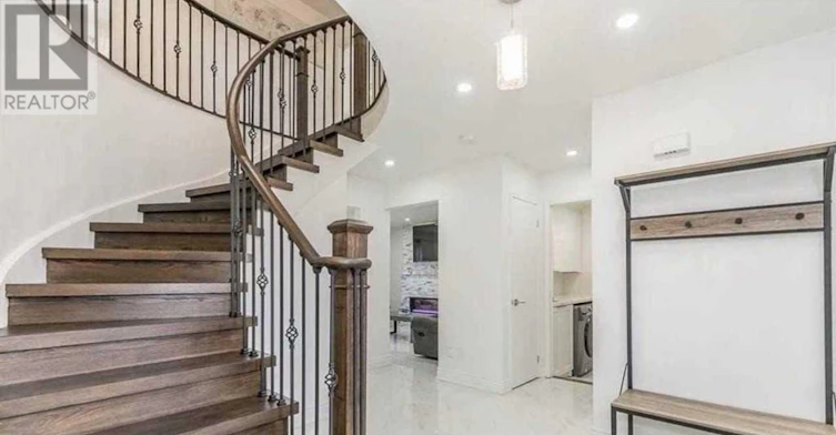 136 Livingstone Street W, Barrie, ON, L4N 7J4 - 2