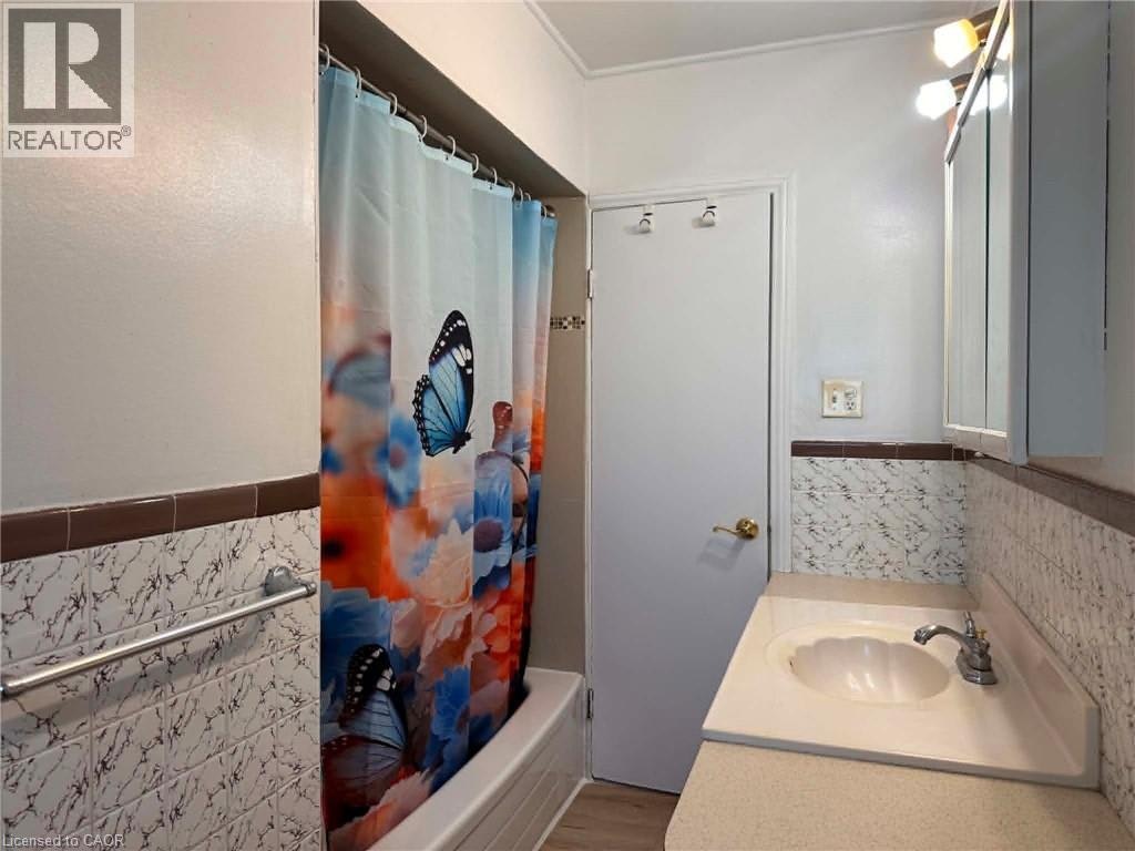 Upper-580 Forest Hill Drive, Kitchener, ON, N2M 4H7 - 6