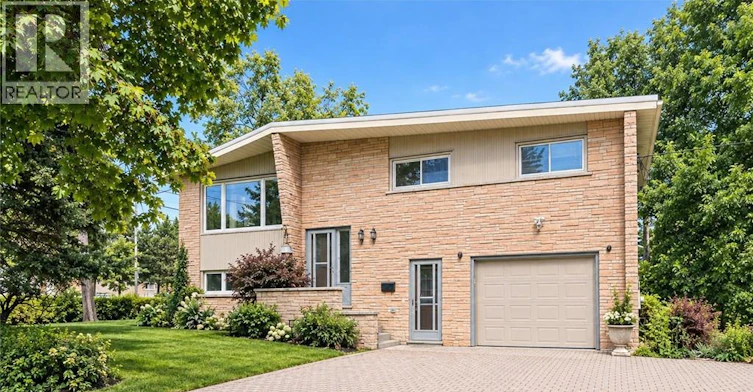 Upper-580 Forest Hill Drive, Kitchener, ON, N2M 4H7