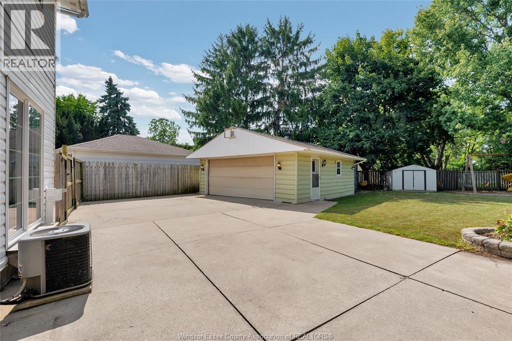 10700 Atwater Crescent, Windsor, ON, N8R 1N6 - 27