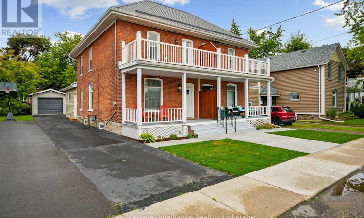104 Inkerman Street