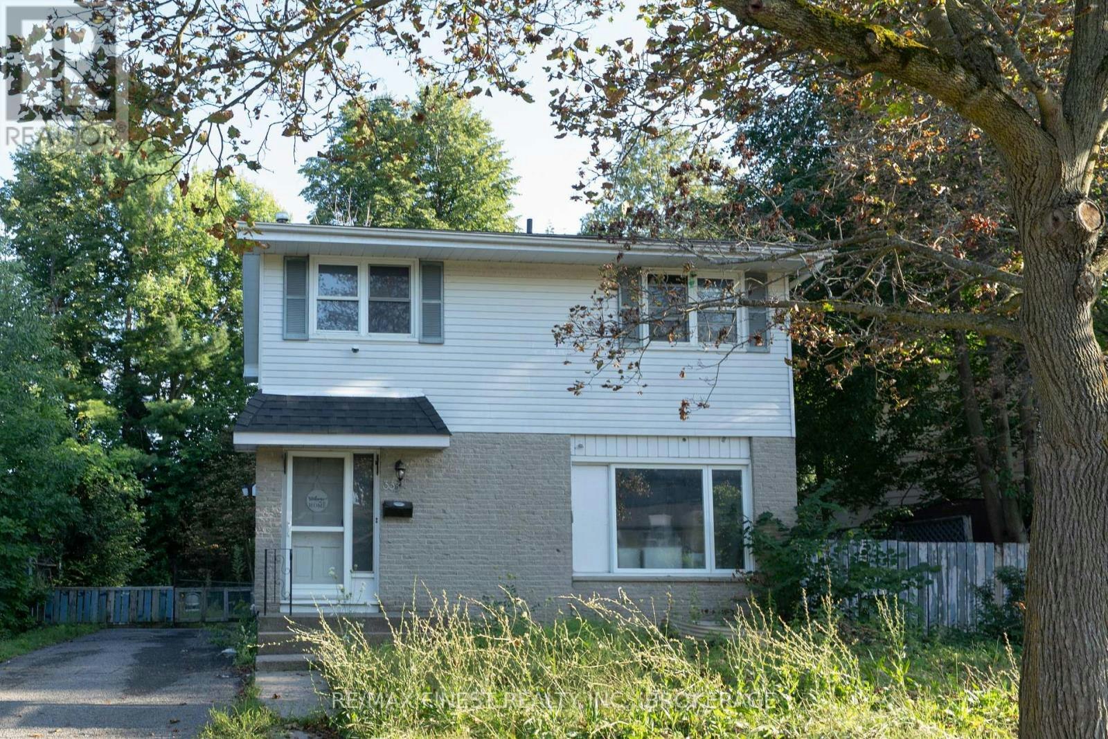 33 Calderwood Drive, Kingston, ON, K7M 6L5