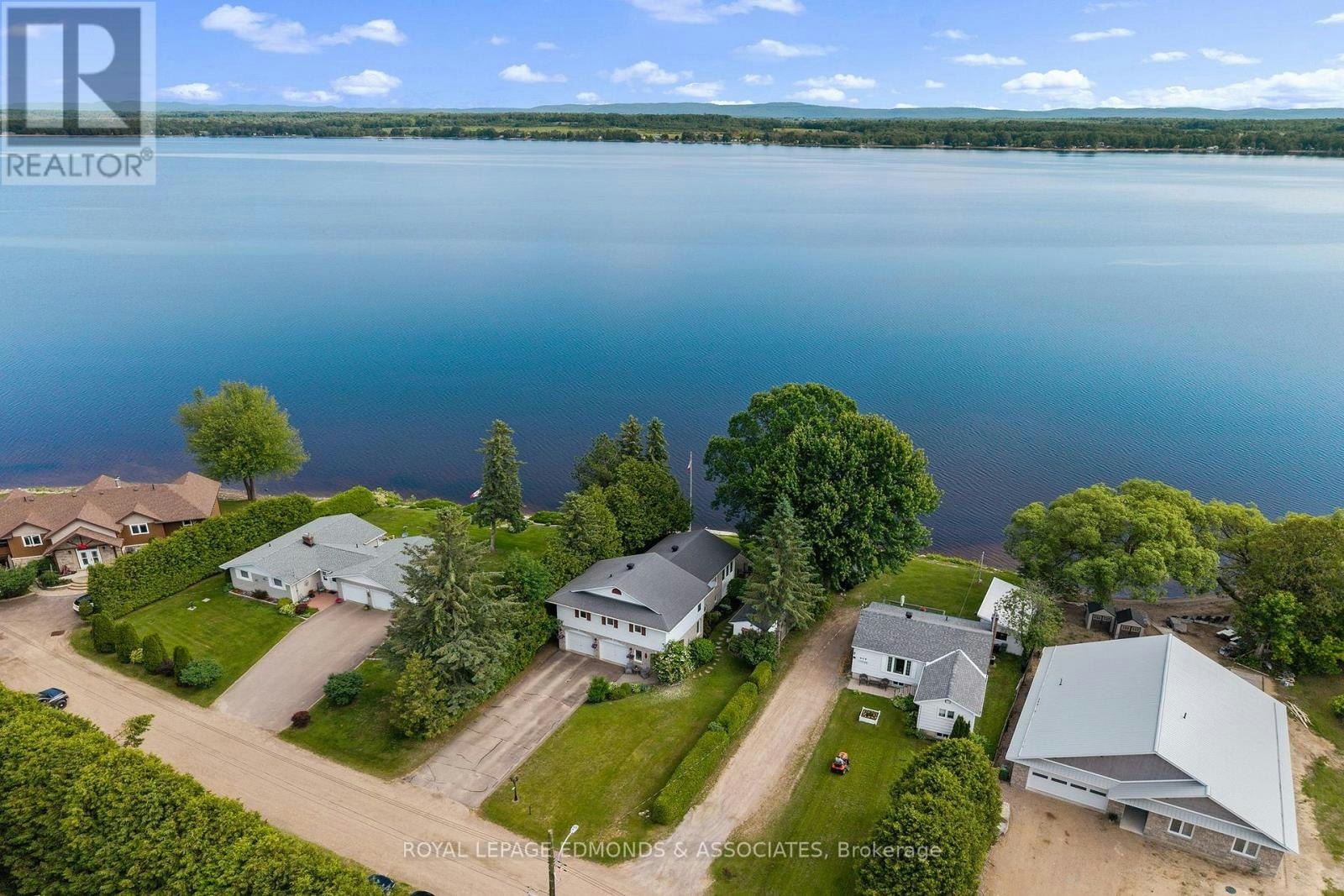 907 Cedar Lane, Pembroke, ON, K8A 2G6