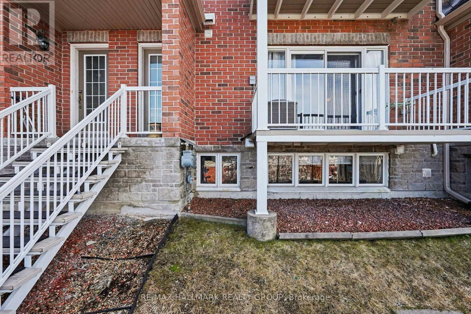 205-3275 St Joseph Boulevard, Ottawa, ON, K1E 3Y3