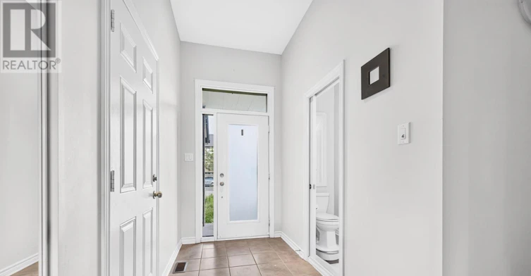 132 Larimar Circle, Ottawa, ON, K1X 0B7 - 2