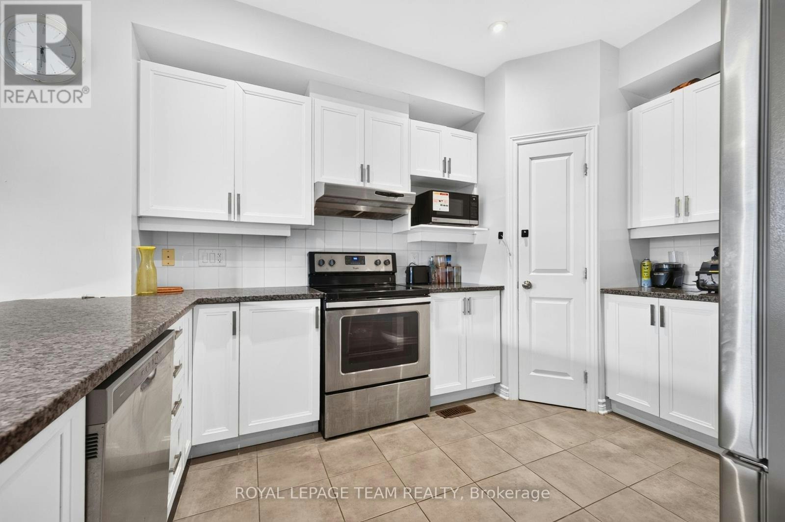 132 Larimar Circle, Ottawa, ON, K1X 0B7 - 5