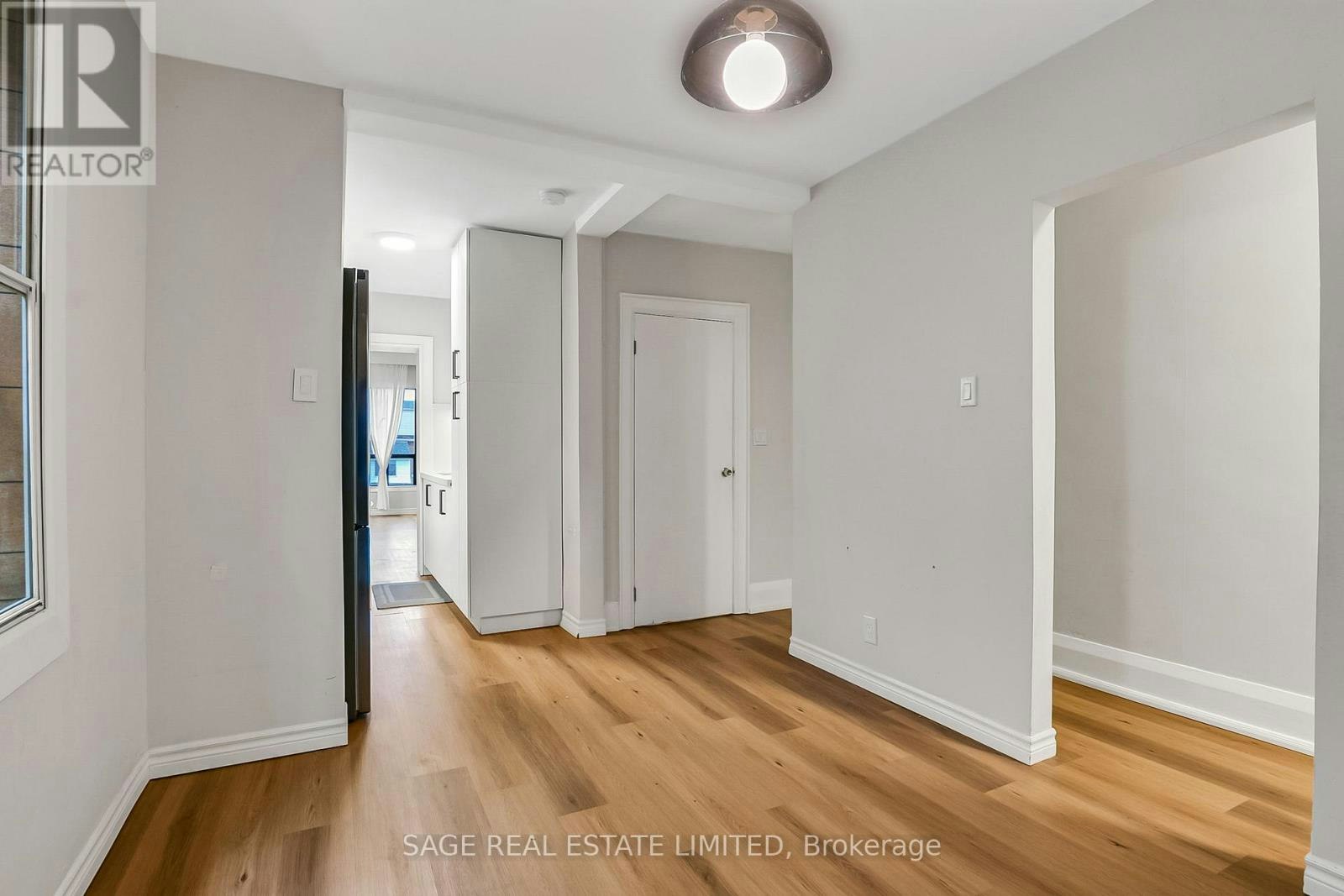 UPPER-633 St Clair Avenue W, Toronto, ON, M6C 1A7 - 9