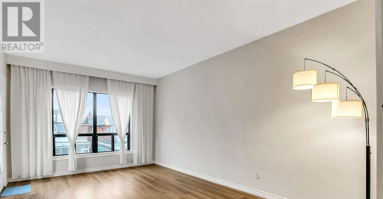 UPPER-633 St Clair Avenue W, Toronto, ON, M6C 1A7 - 5