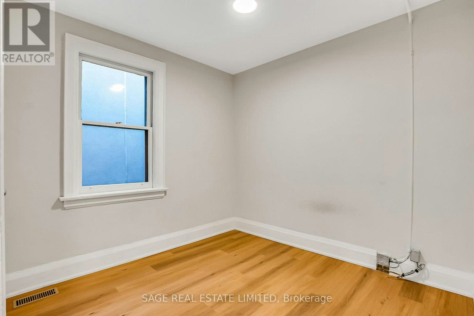 UPPER-633 St Clair Avenue W, Toronto, ON, M6C 1A7 - 18
