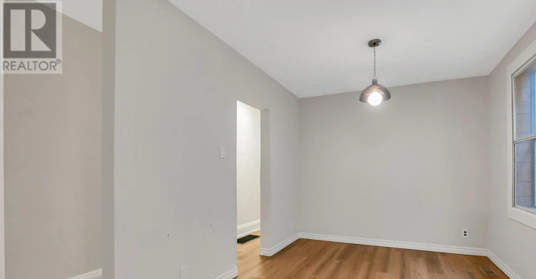 UPPER-633 St Clair Avenue W, Toronto, ON, M6C 1A7 - 8