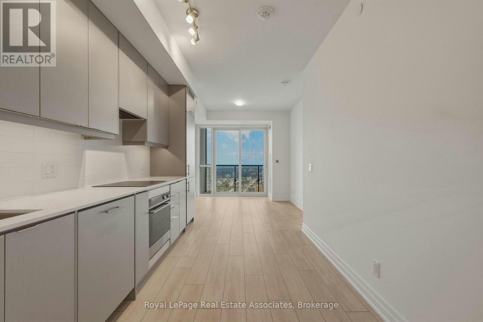 3306-30 Elm Drive W, Mississauga, ON, L5B 0N6 - 2