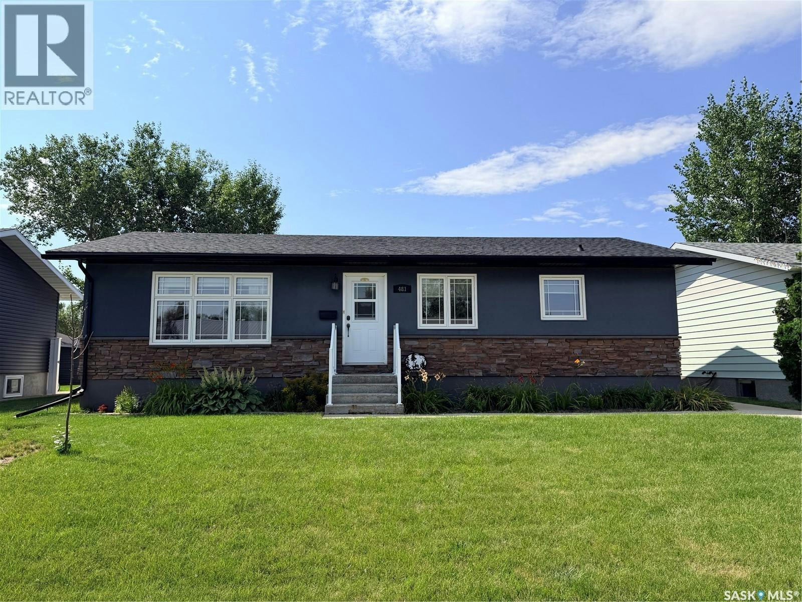481 Willow Bay, Estevan, SK, S4A 2G3