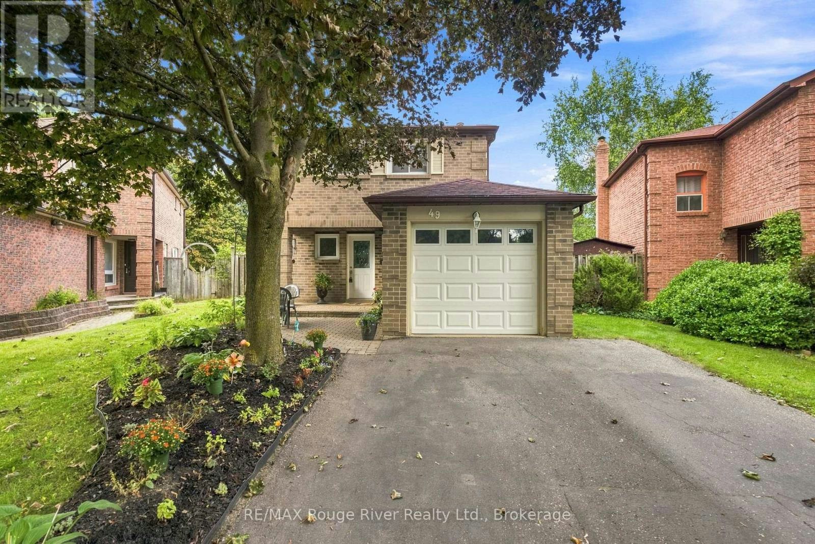 49 Fisher Crescent, Ajax, ON, L1T 2E8