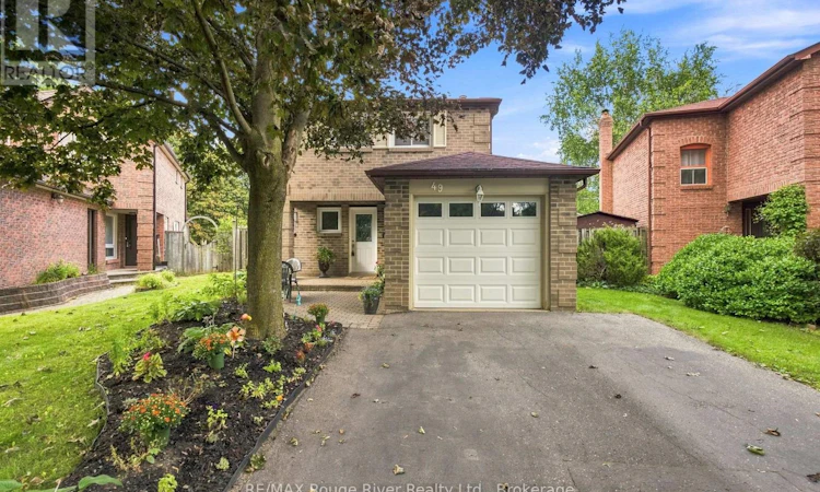49 Fisher Crescent