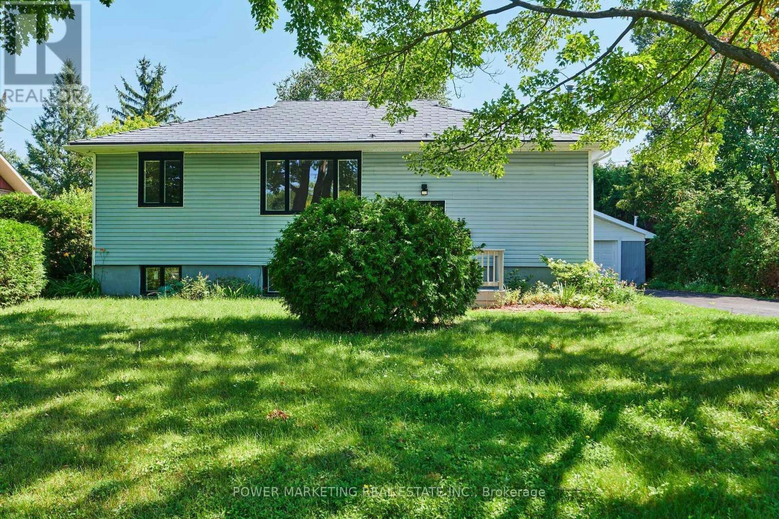 B-35 Tauvette Street, Ottawa, ON, K1B 3A1 - 3