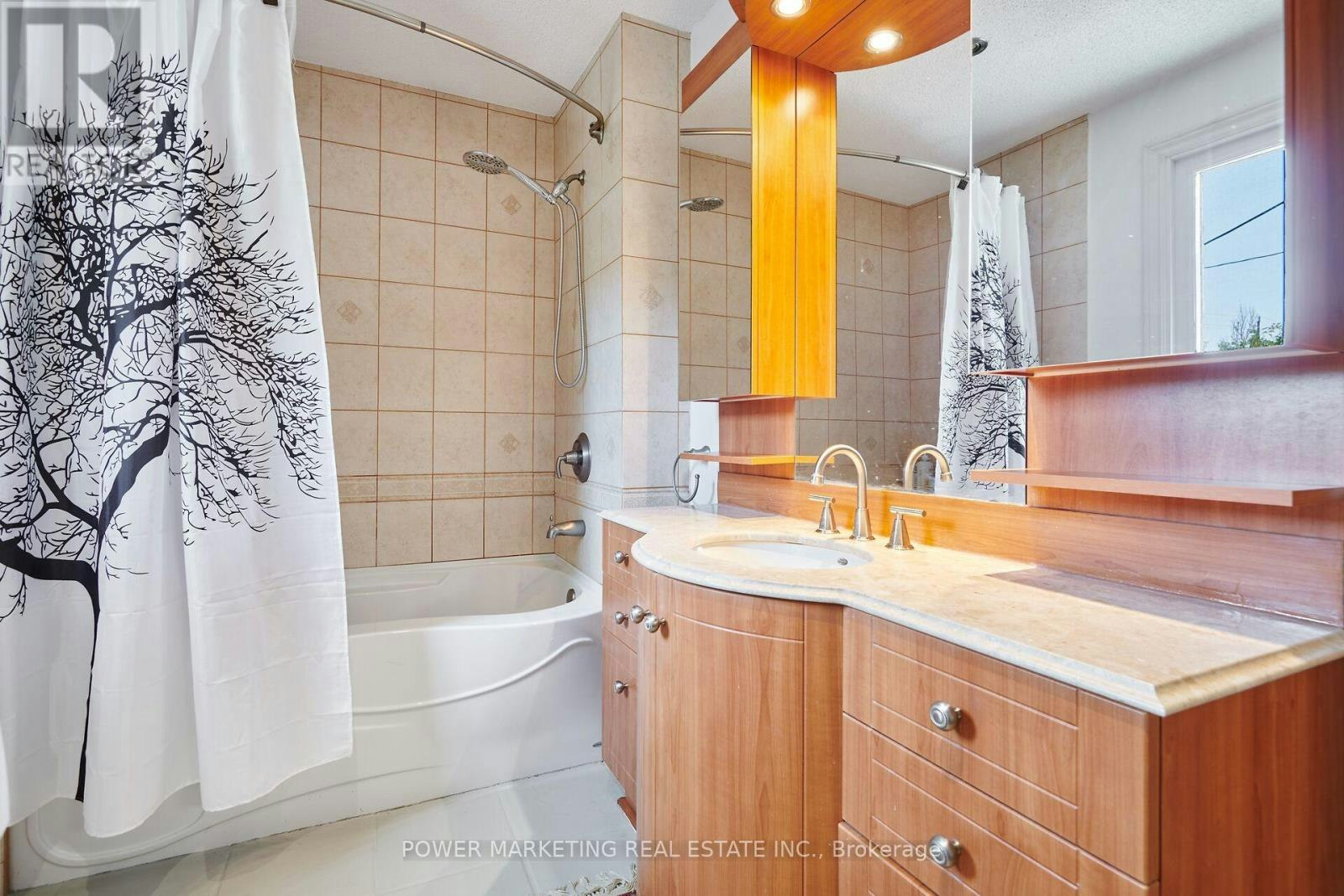 A-35 Tauvette Street, Ottawa, ON, K1B 3A1 - 16