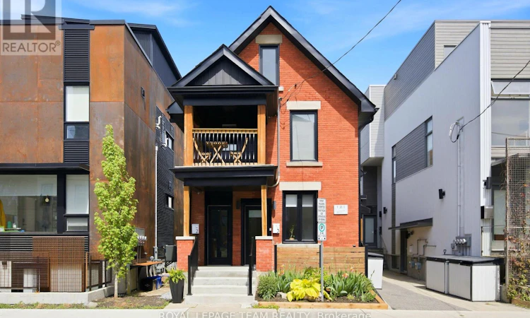 121 Carruthers Avenue