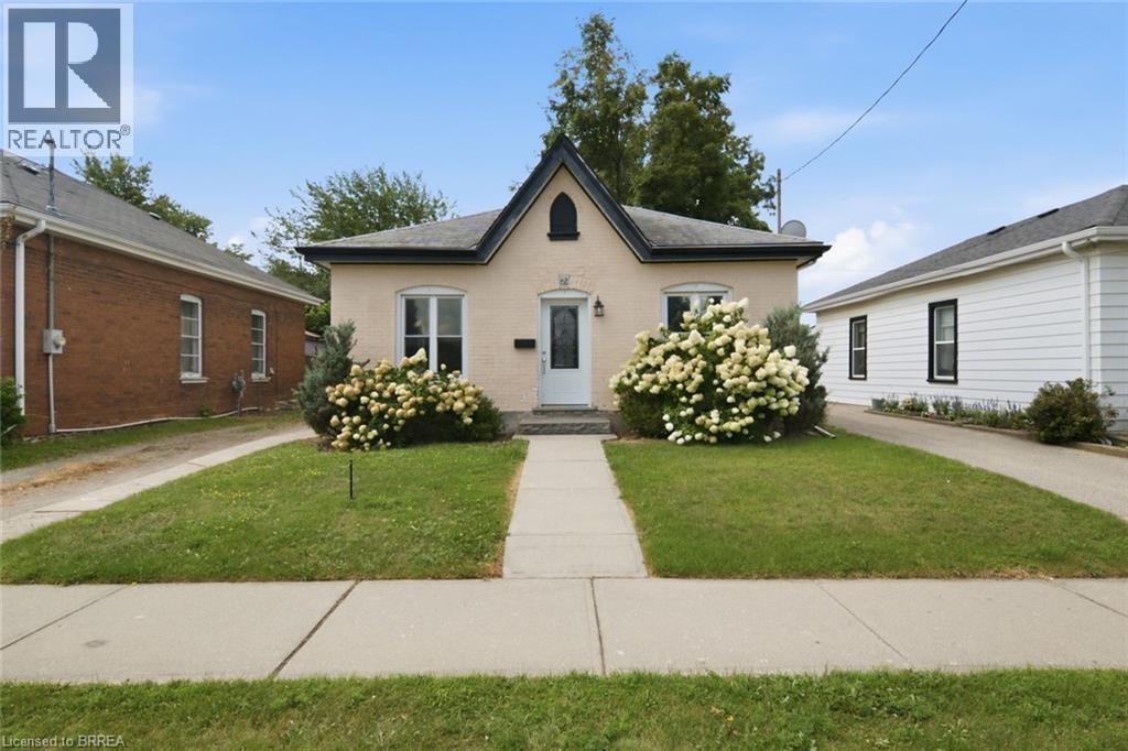 82 St. George Street, Brantford, ON, N3R 1V4