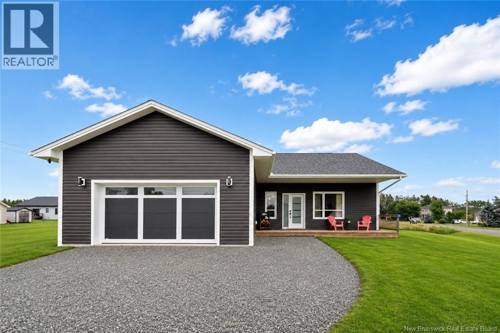11 Riverside Drive, Petitcodiac, NB, E4Z 0K7