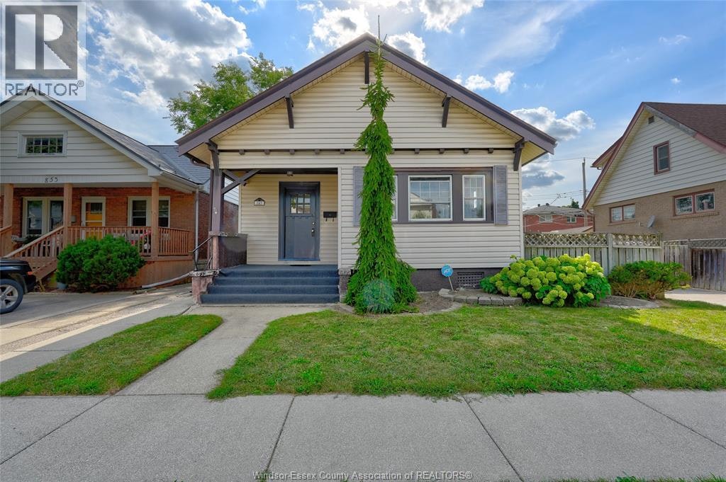 849 Lawrence Road, Windsor, ON, N8Y 3Z6