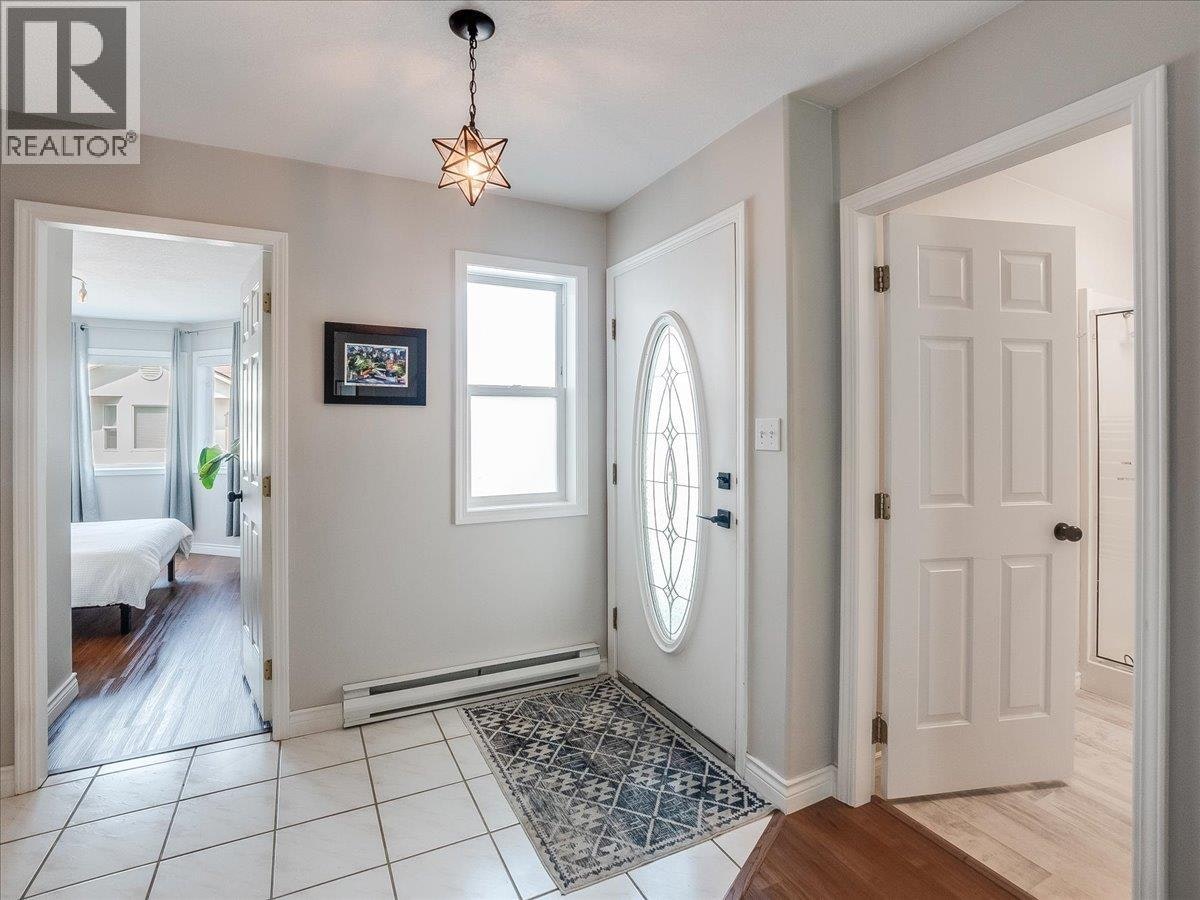 416 W Beasley Crescent, Nelson, BC, V1L 5Y4 - 8