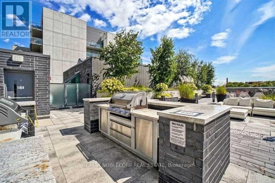 1006-20 Minowan Miikan Lane, Toronto, ON, M6J 0E5 - 25