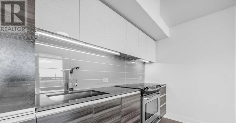 1006-20 Minowan Miikan Lane, Toronto, ON, M6J 0E5 - 11