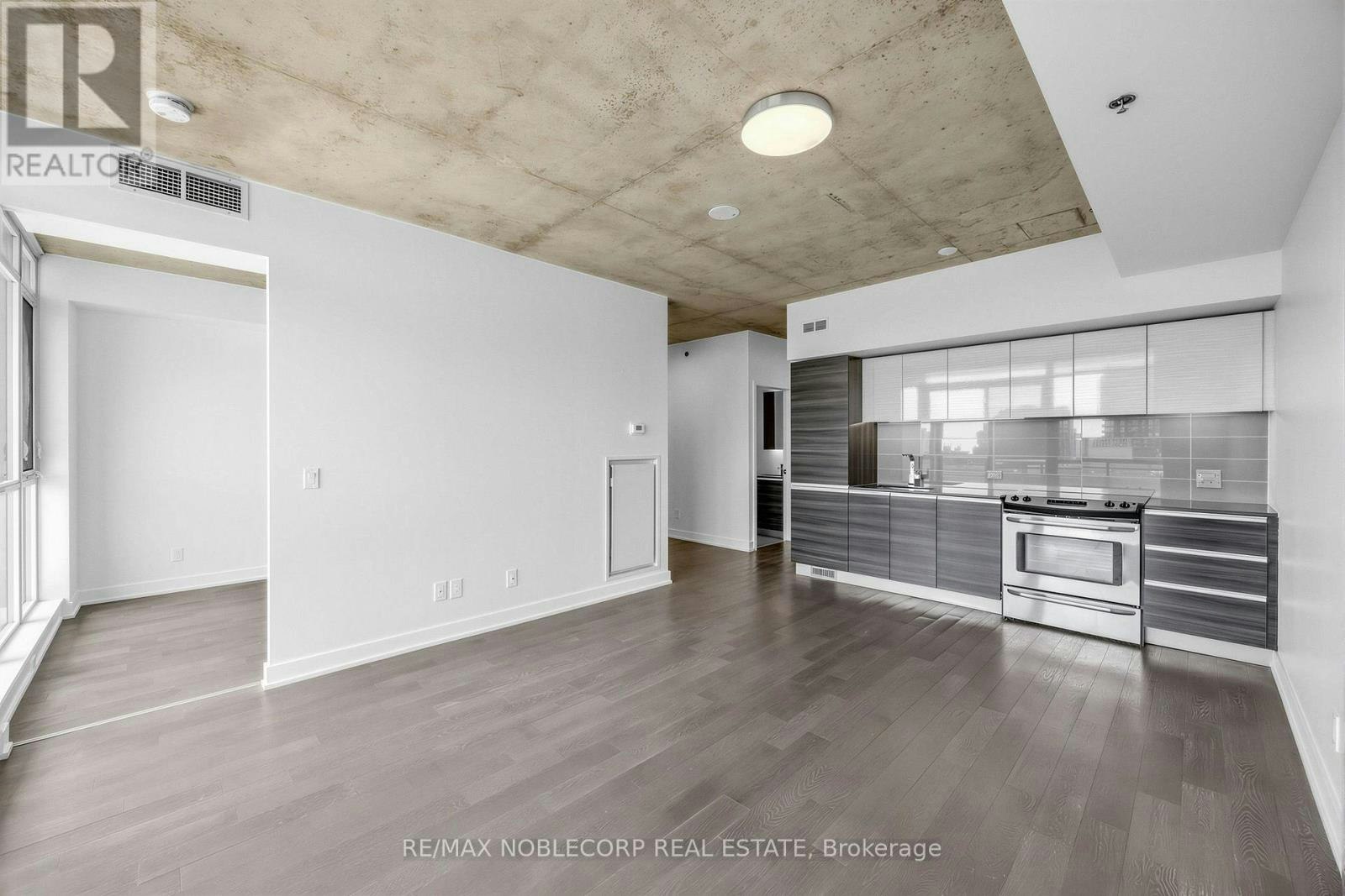 1006-20 Minowan Miikan Lane, Toronto, ON, M6J 0E5