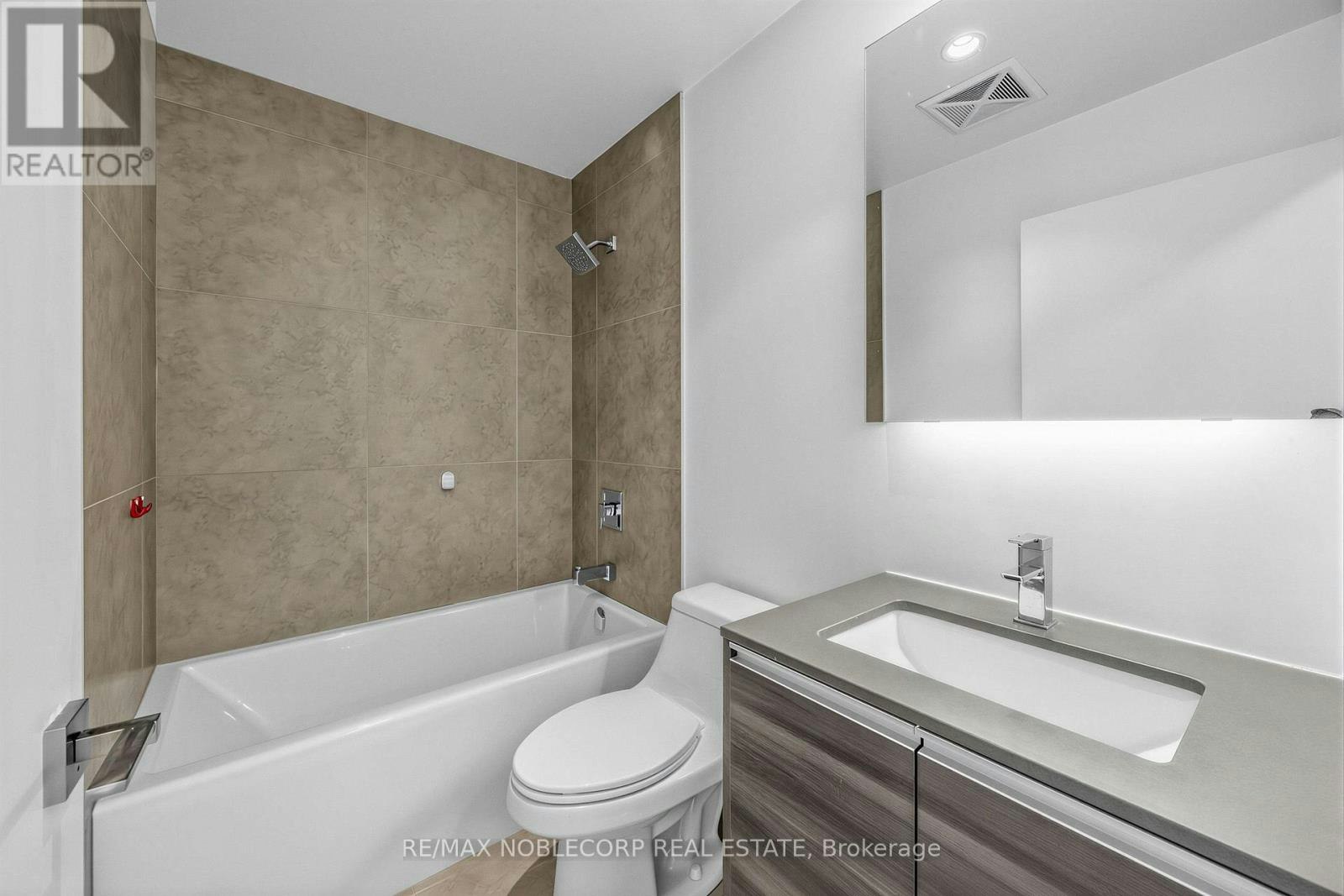 1006-20 Minowan Miikan Lane, Toronto, ON, M6J 0E5 - 15