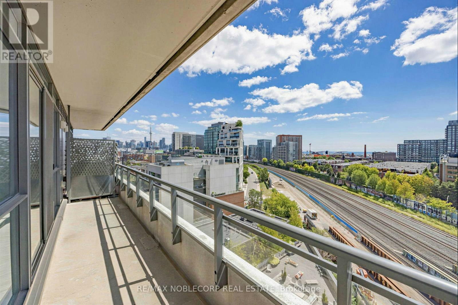 1006-20 Minowan Miikan Lane, Toronto, ON, M6J 0E5 - 18