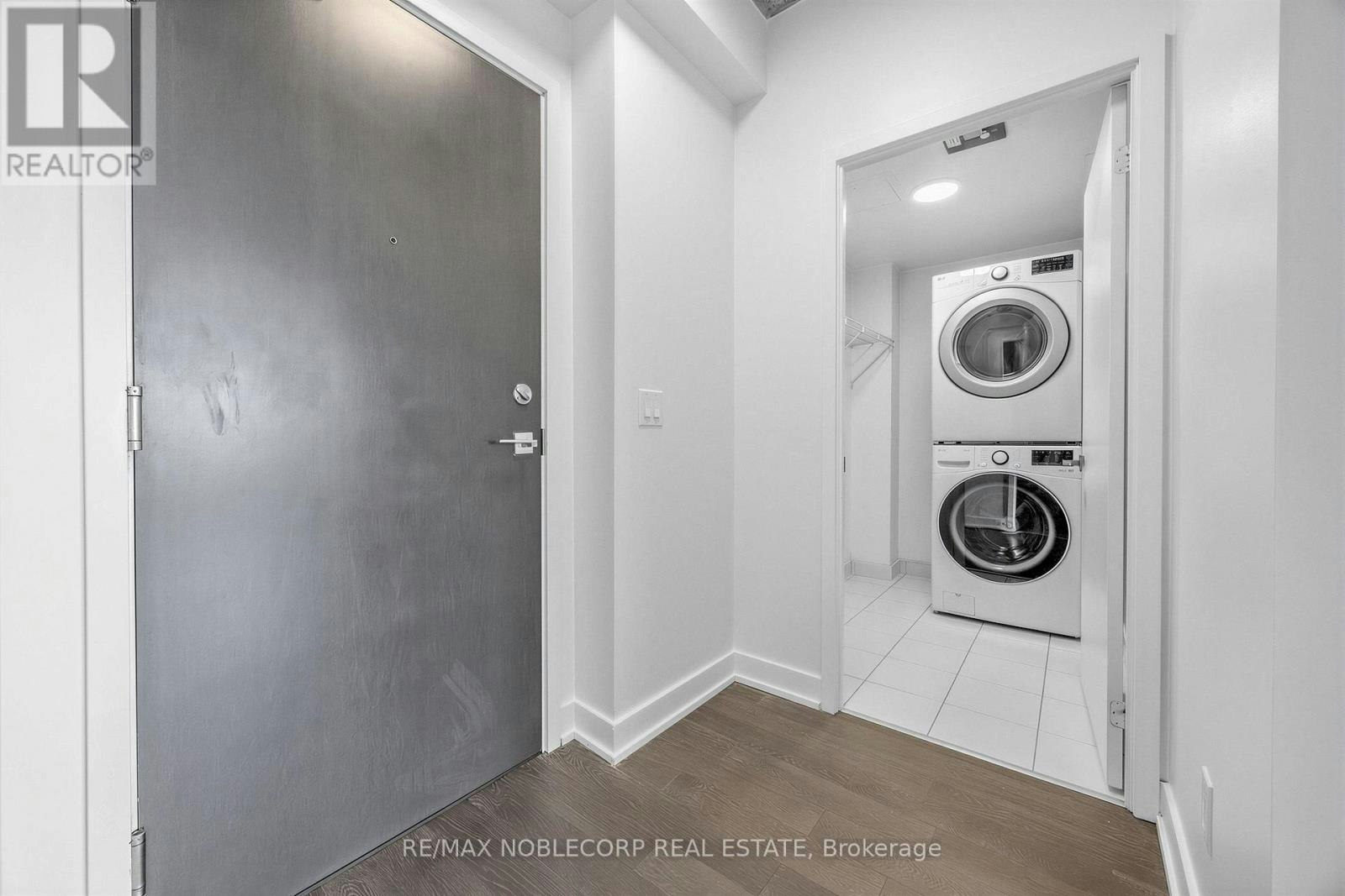 1006-20 Minowan Miikan Lane, Toronto, ON, M6J 0E5 - 4