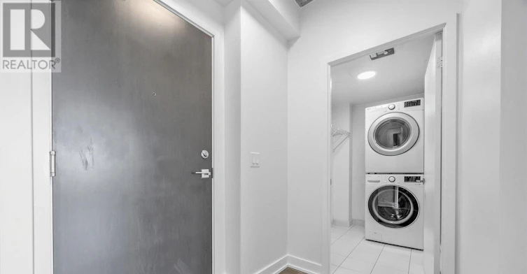 1006-20 Minowan Miikan Lane, Toronto, ON, M6J 0E5 - 4