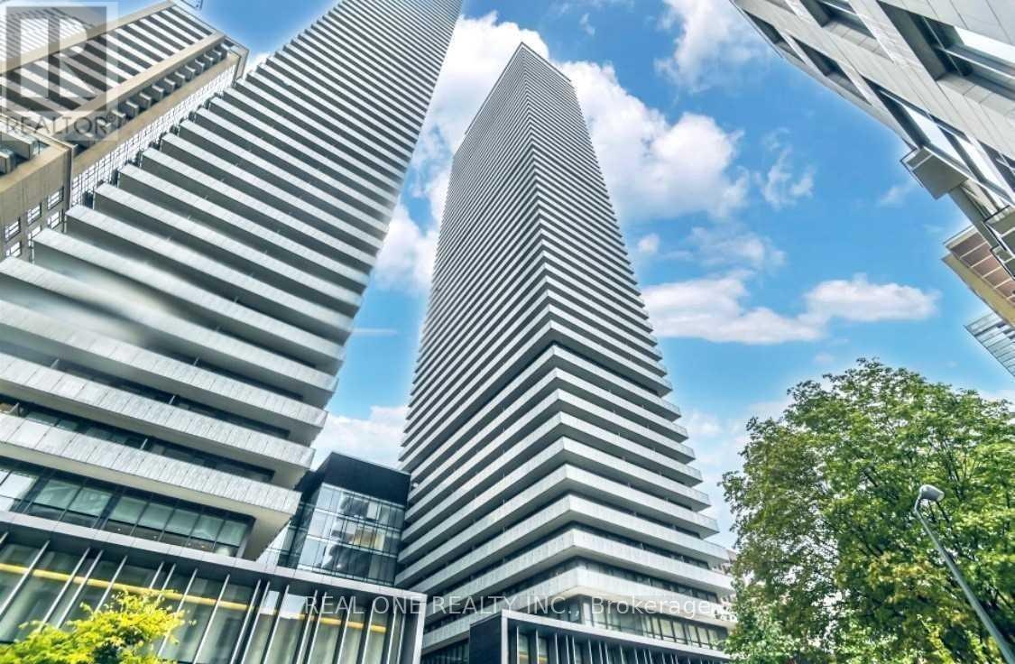1713-50 Charles Street E, Toronto, ON, M4Y 1T1