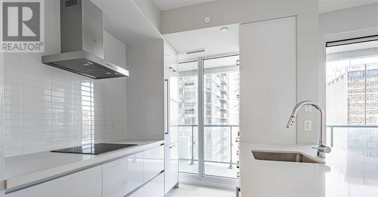 4008-2221 Yonge Street, Toronto, ON, M4S 0B8 - 2