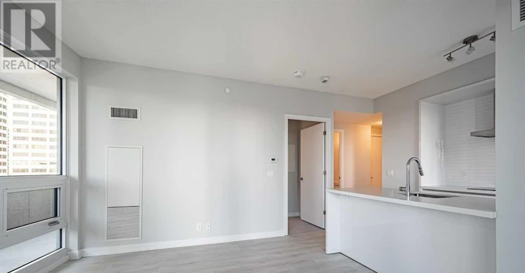 4008-2221 Yonge Street, Toronto, ON, M4S 0B8 - 19