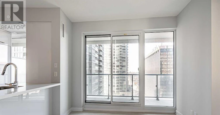 4008-2221 Yonge Street, Toronto, ON, M4S 0B8 - 8