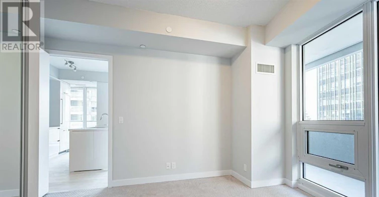 4008-2221 Yonge Street, Toronto, ON, M4S 0B8 - 11