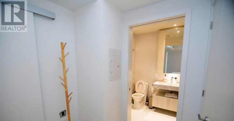 1807-11 Yorkville Avenue, Toronto, ON, M4W 1L2 - 12