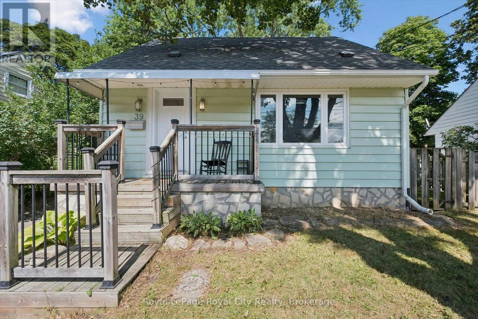 39 Ridgewood Avenue, Guelph, ON, N1H 6C3