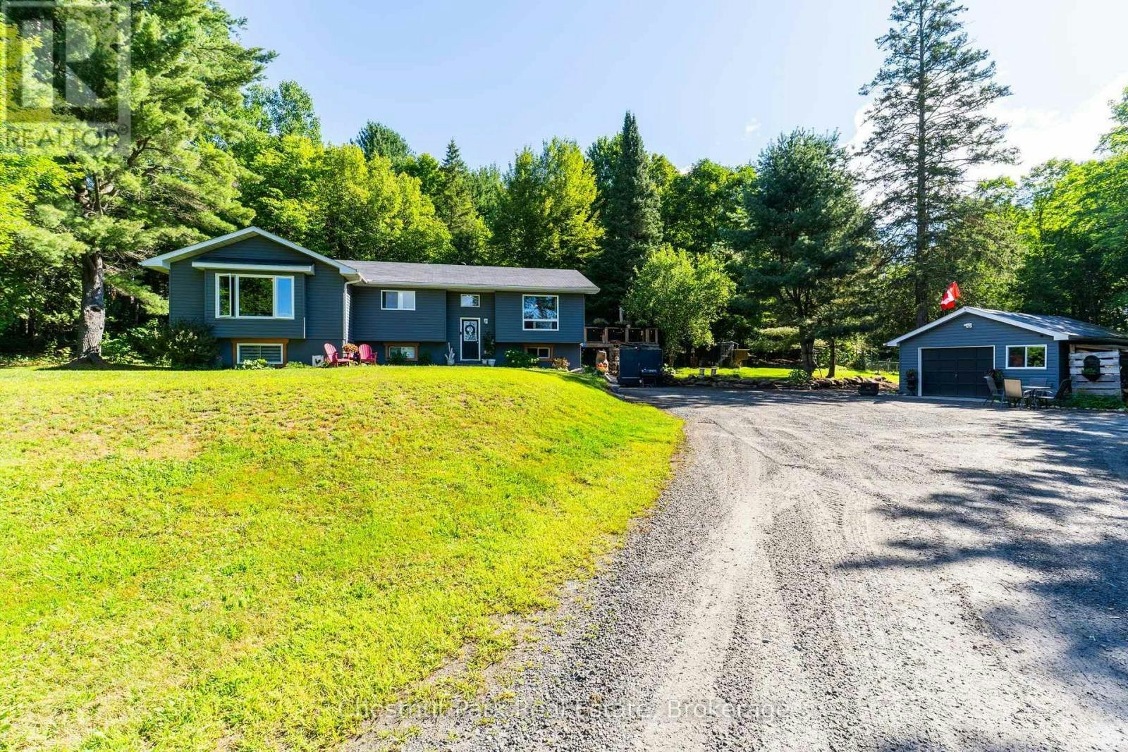 521 Old Muskoka Road, Huntsville, ON, P1H 0G8