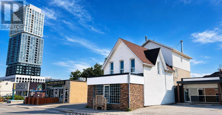 204-66 Maple Avenue, Barrie, ON, L4N 1R8 - 6