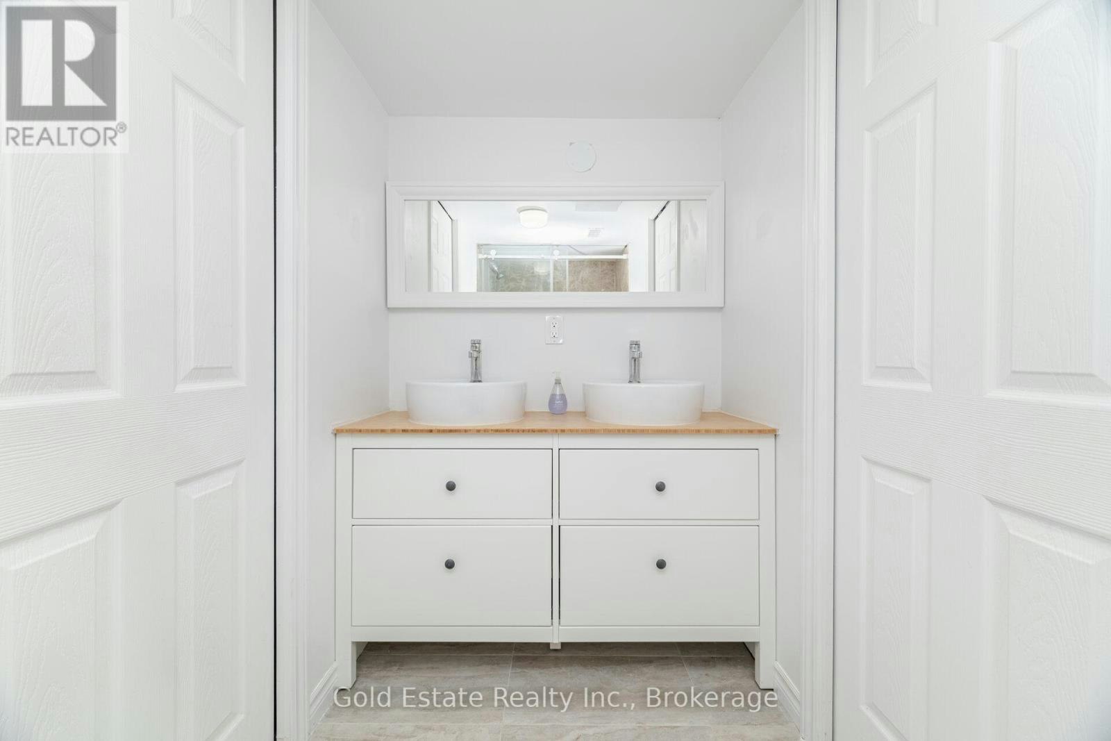 BSMT-292 Freure Drive, Cambridge, ON, N1S 0C1 - 22