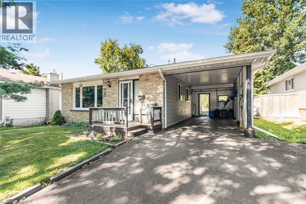 2234 Sheffield Drive, Burlington, ON, L7P 2X1