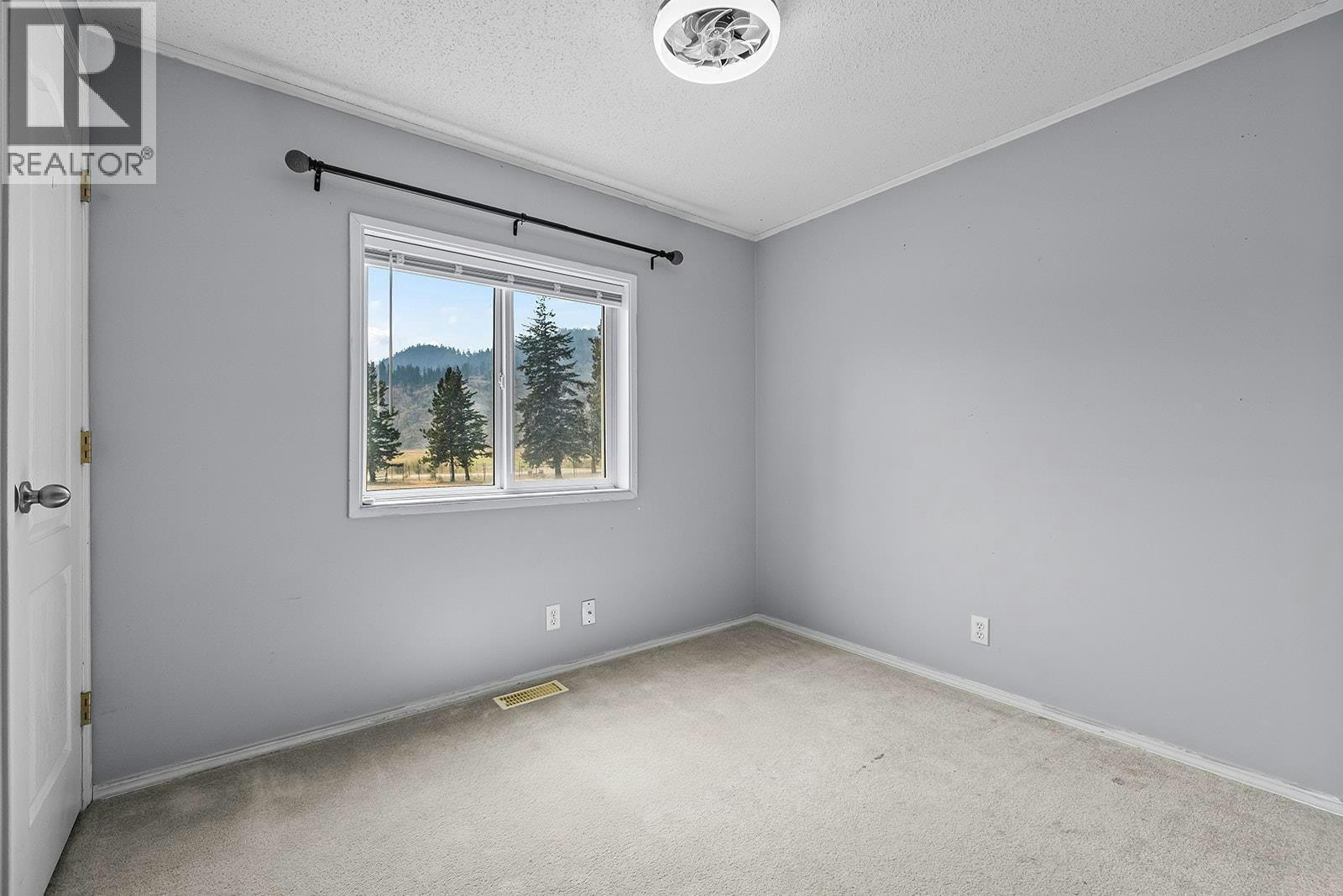 5090 Mackinnon Road, Peachland, BC, V0H 1X0 - 63
