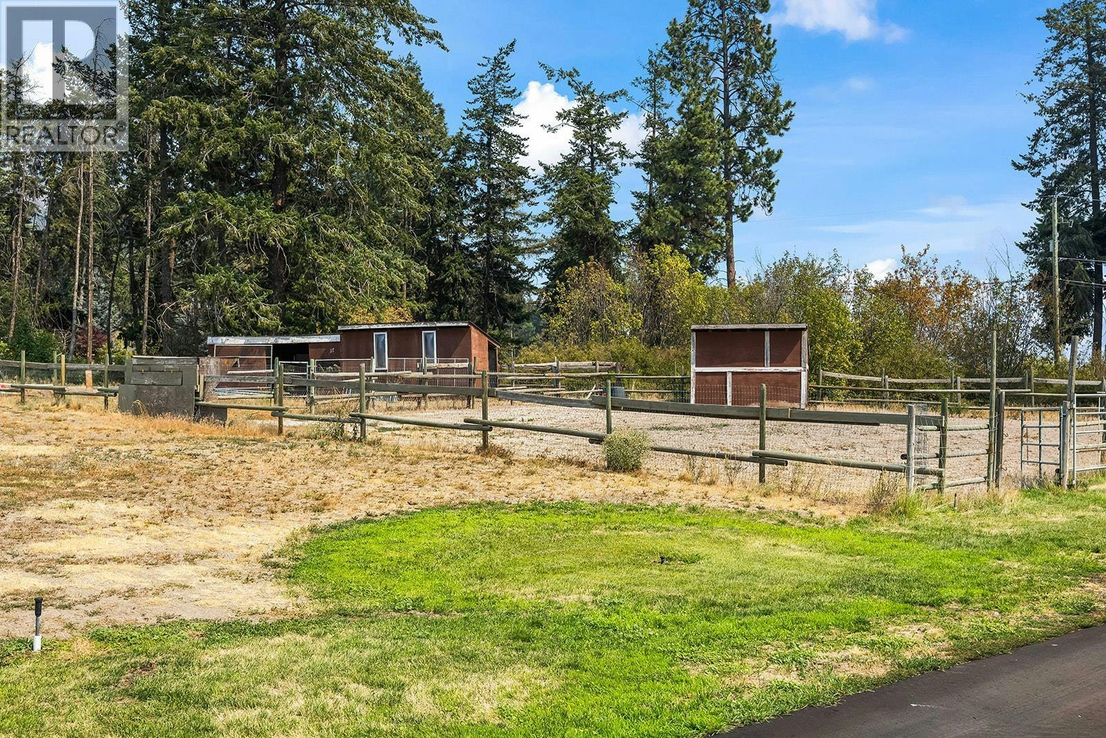 5090 Mackinnon Road, Peachland, BC, V0H 1X0 - 11
