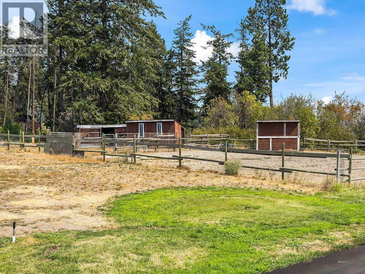 5090 Mackinnon Road, Peachland, BC, V0H 1X0 - 11